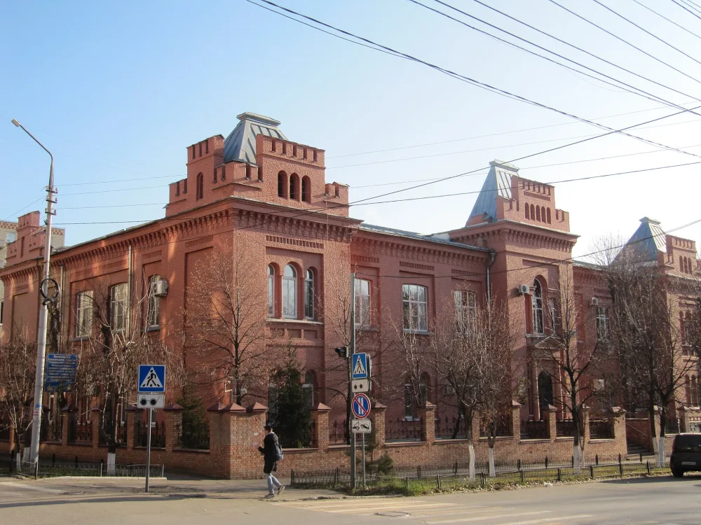 Здание клиники глазных болезней