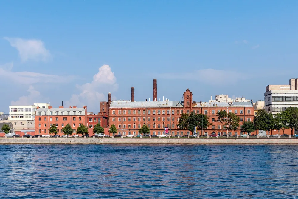 Производственное здание мануфактуры К. В. Гергарди — А. И. Борониной