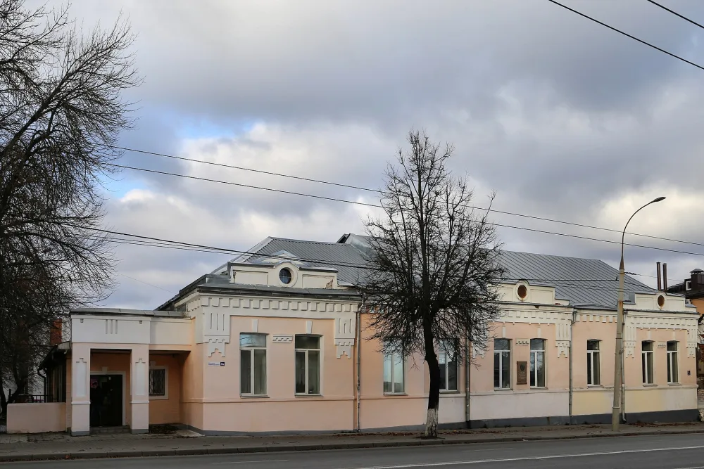 Здание больницы духовной семинарии