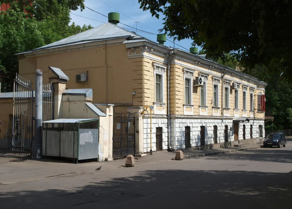 Флигель (Басманный)
