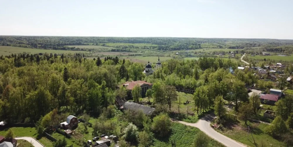 Парк с прудами
