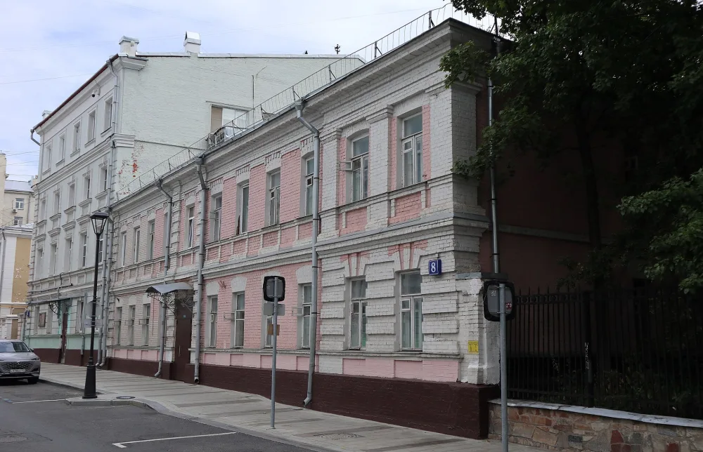 Доходный дом причта и старосты церкви Св. Николая в Гнездниках