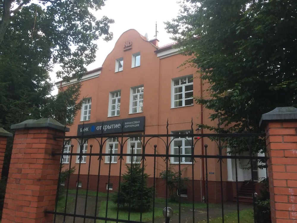 Адмиральская улица 1