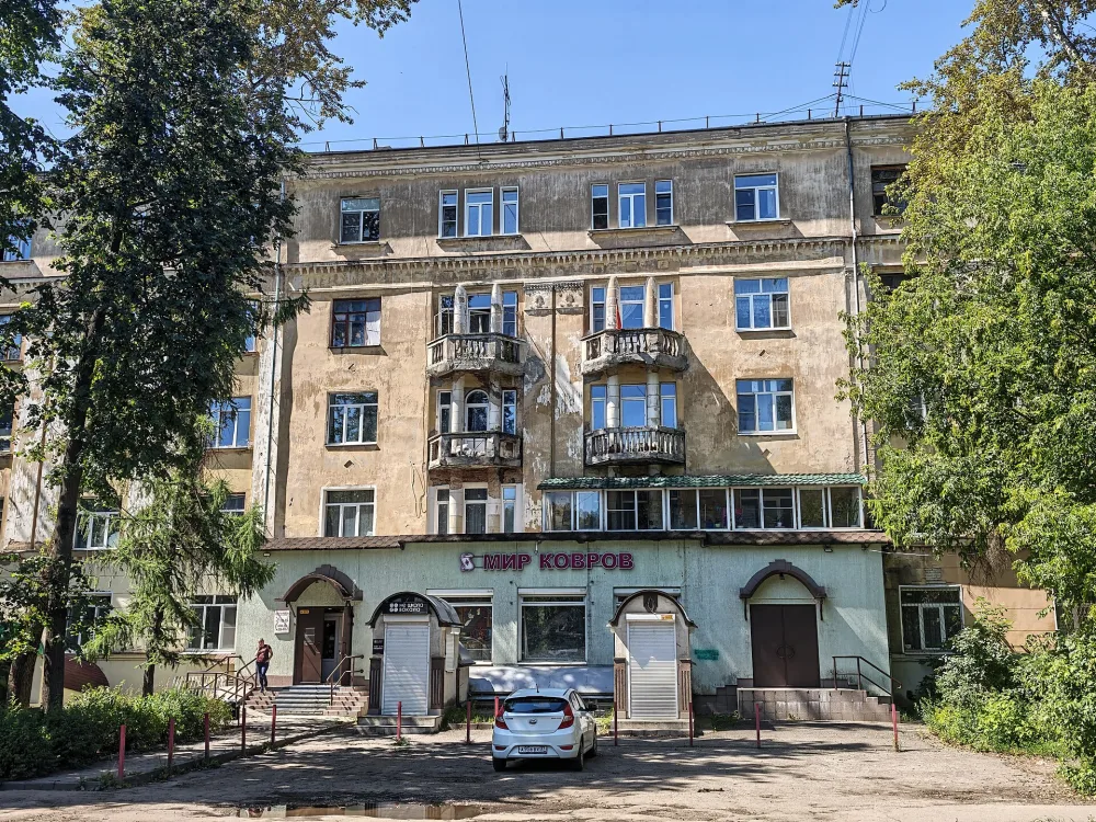 38-квартирный дом фабрики имени Кирова