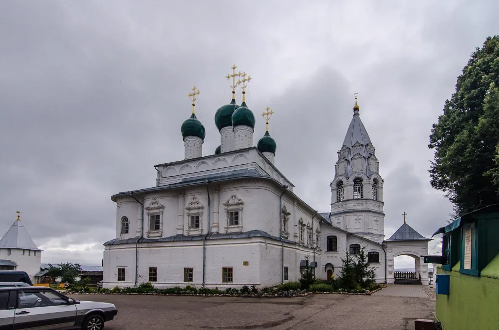 Церковь Благовещения с трапезной и колокольней