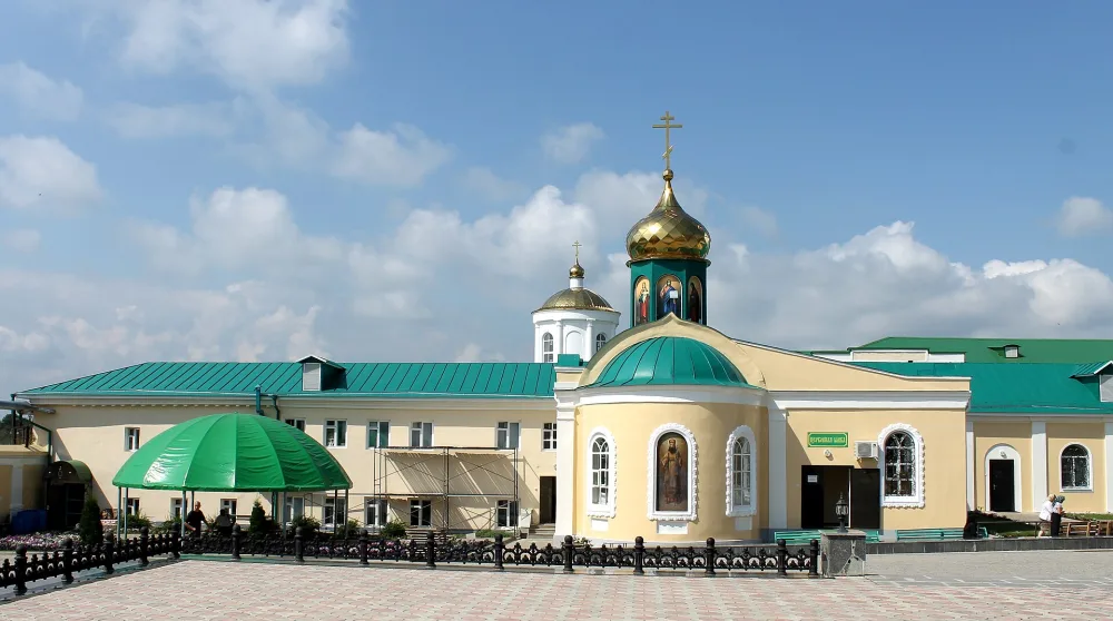 Церковь над местом кельи Тихона Задонского
