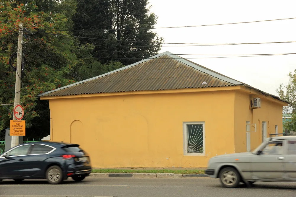 Флигель