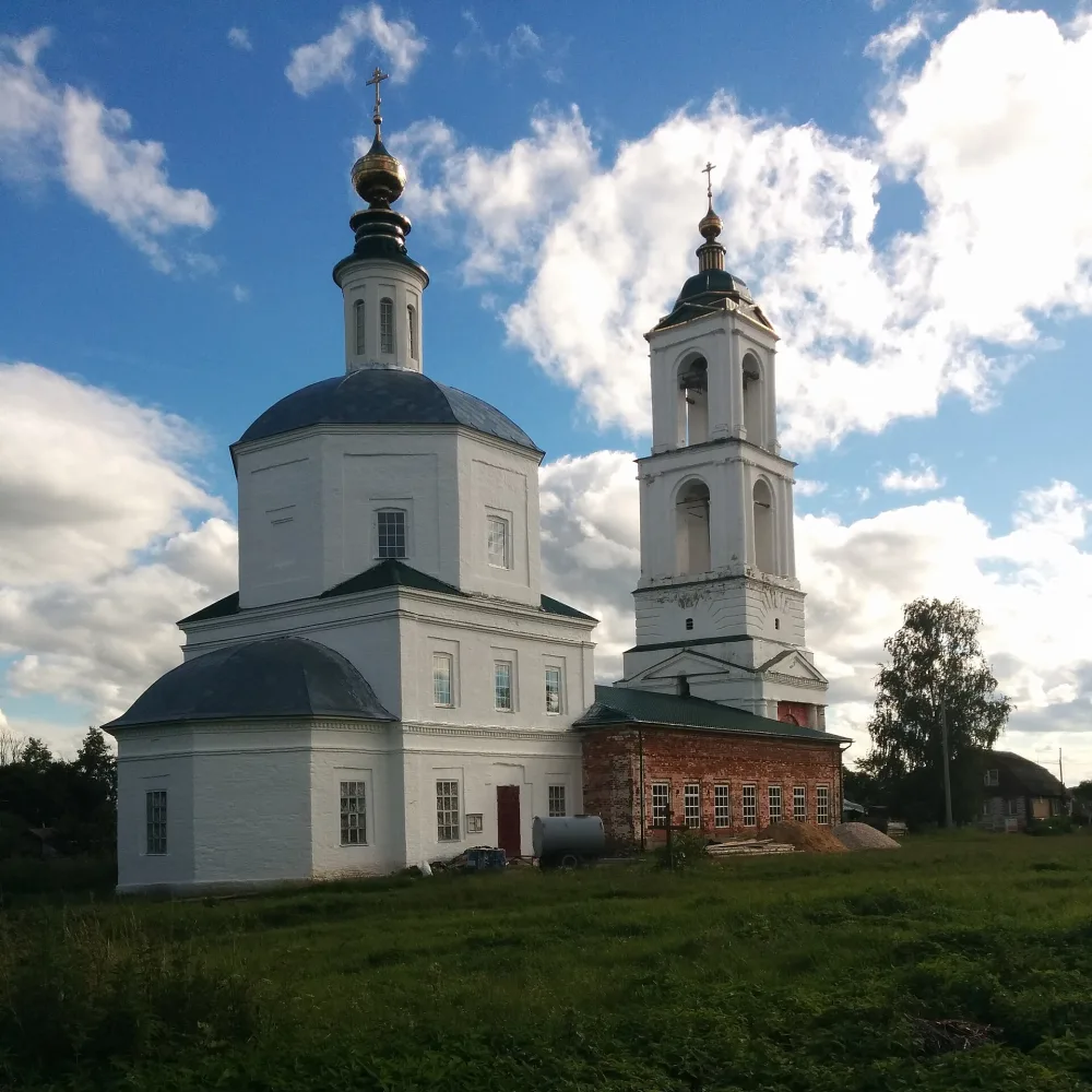 Церковь Преображения с колокольней