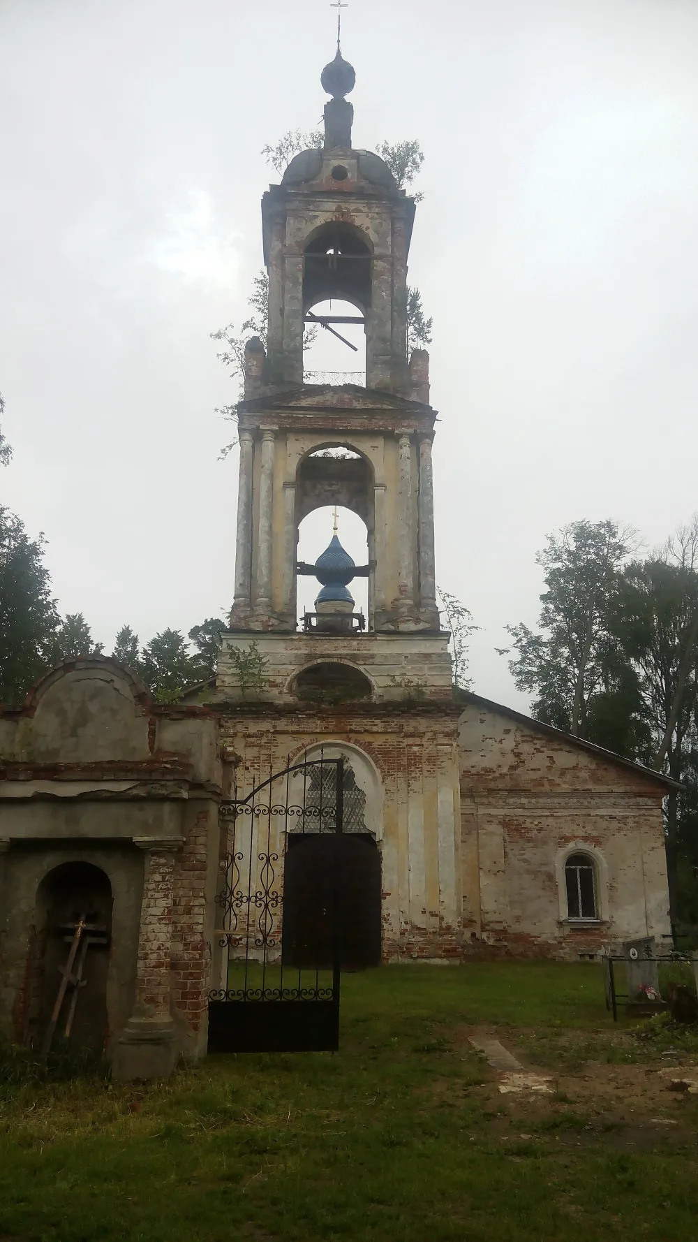 Церковь Тихвинская