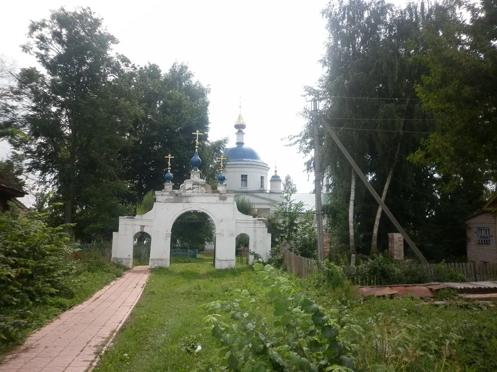 Северные ворота в ограде церкви Ильи Пророка (Здемирово)