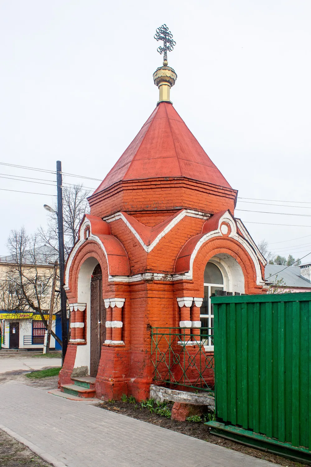 Александро-Невская часовня при Воскресенском соборе