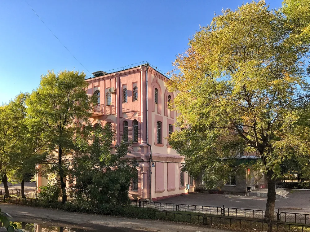 Дом Титова