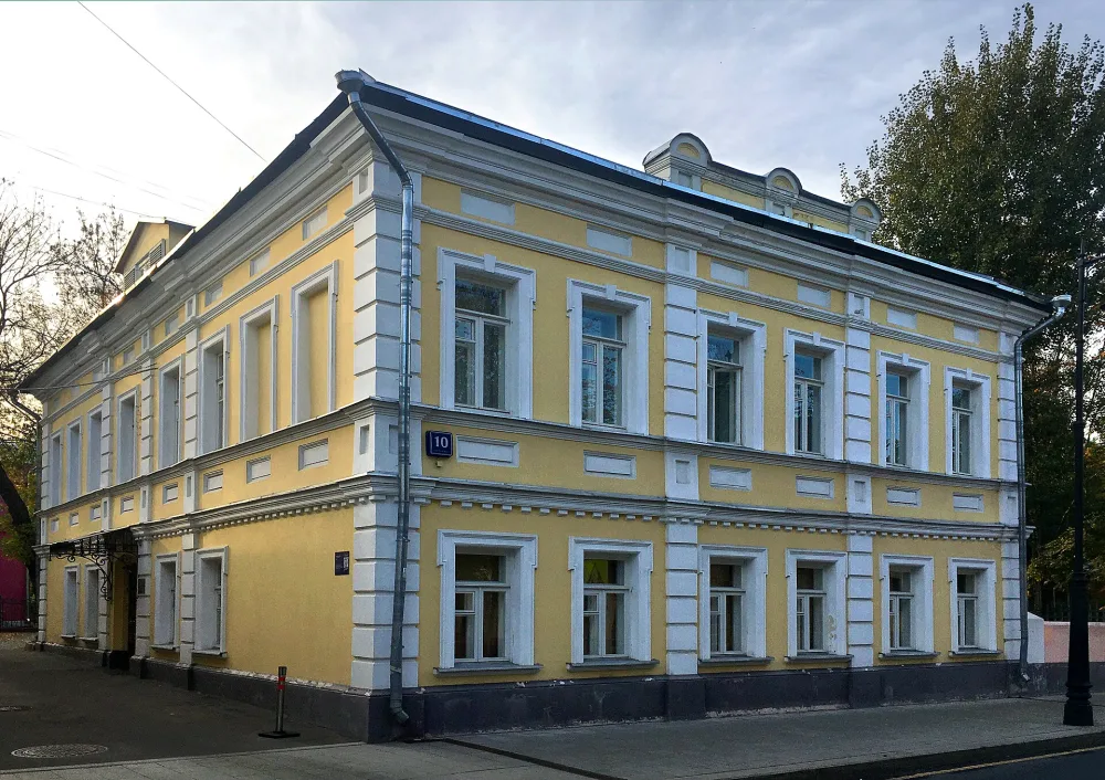 1-й Кадашёвский переулок 10 стр. 1