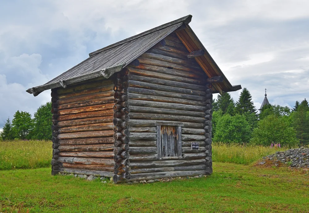 Амбар из деревни Сяппяваара (остров Кижи)