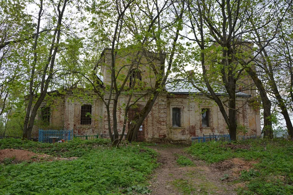 Церковь Троицы с колокольней