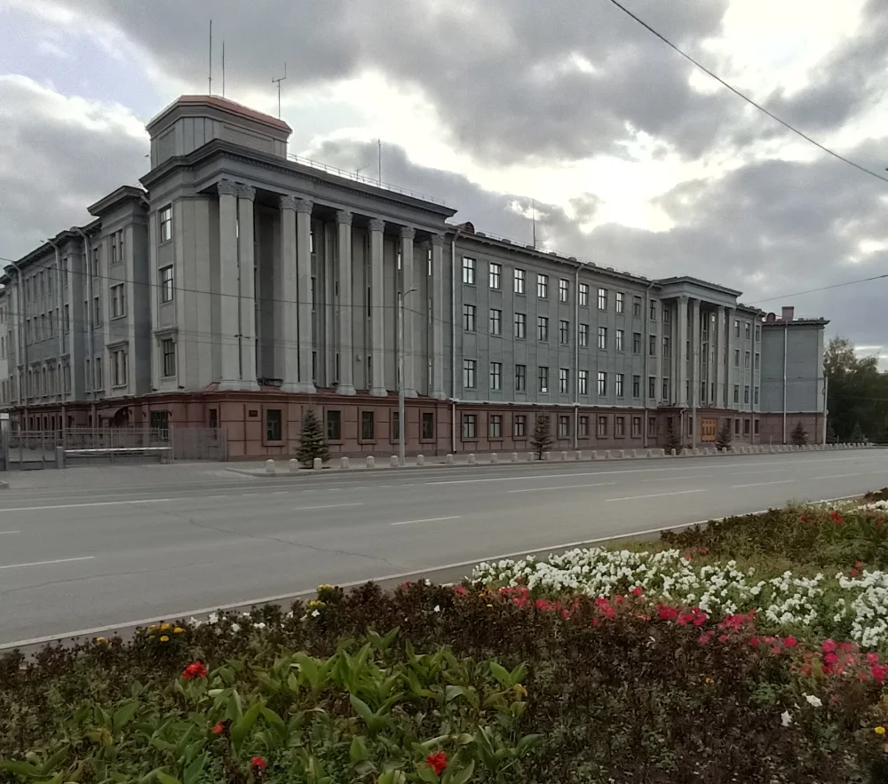 Архиерейский дом