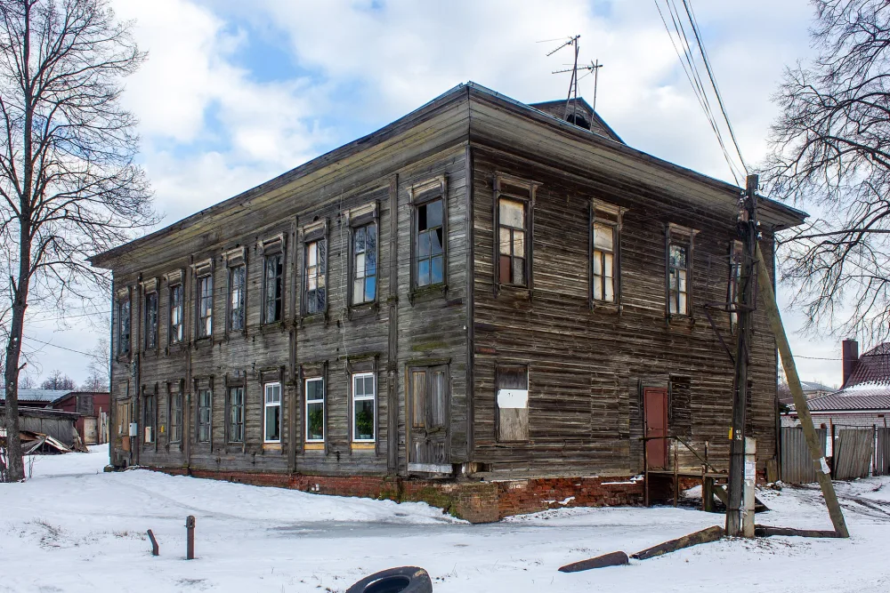 Здание уездной земской управы