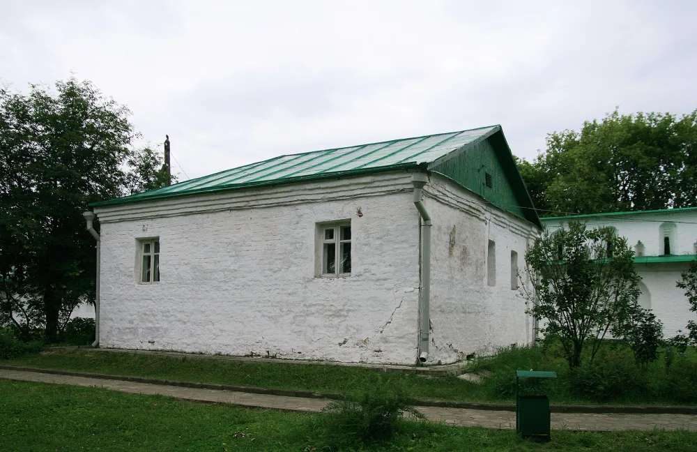 Кельи у южных ворот