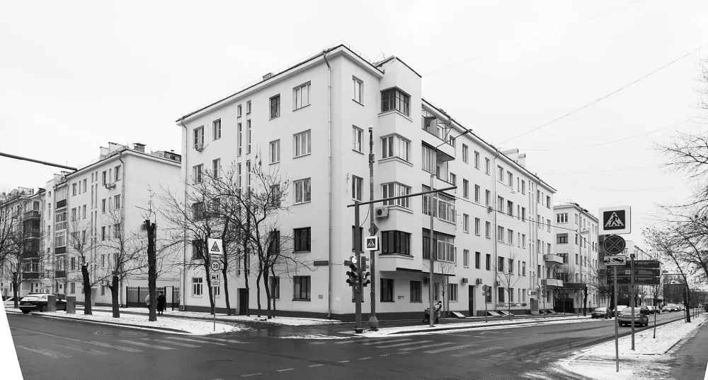 Улица Доватора 7