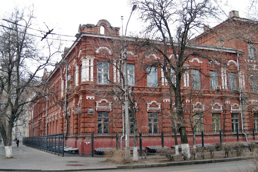 Жилой дом купца Шлыкова и мехмастерская