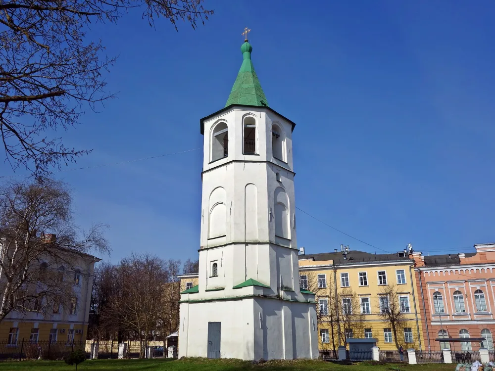 Колокольня