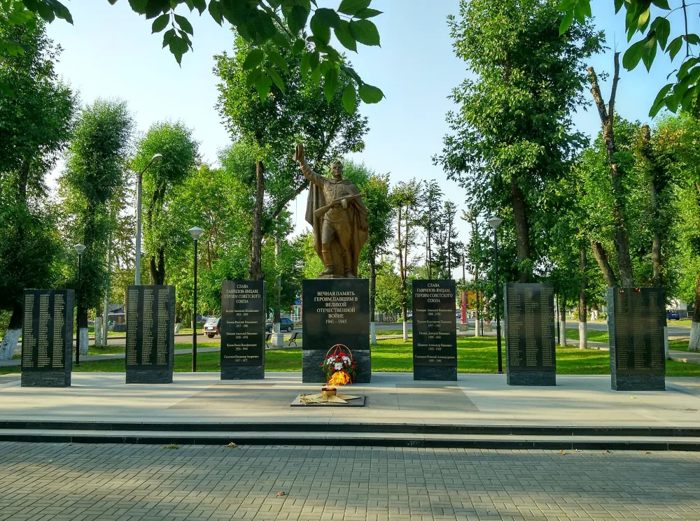 Памятник на могиле воинов, умерших от ран