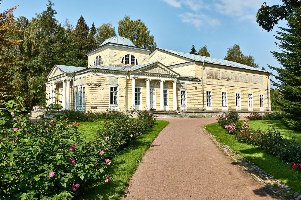 Розовый павильон