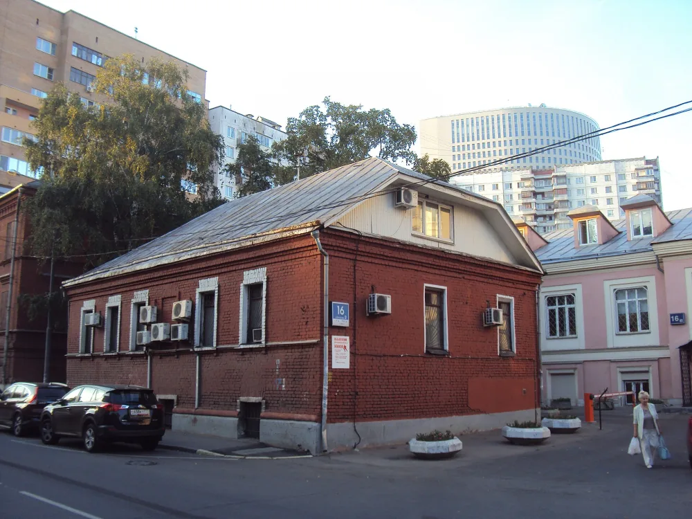 улица Девятая Рота 16 стр. 2, Доходный дом