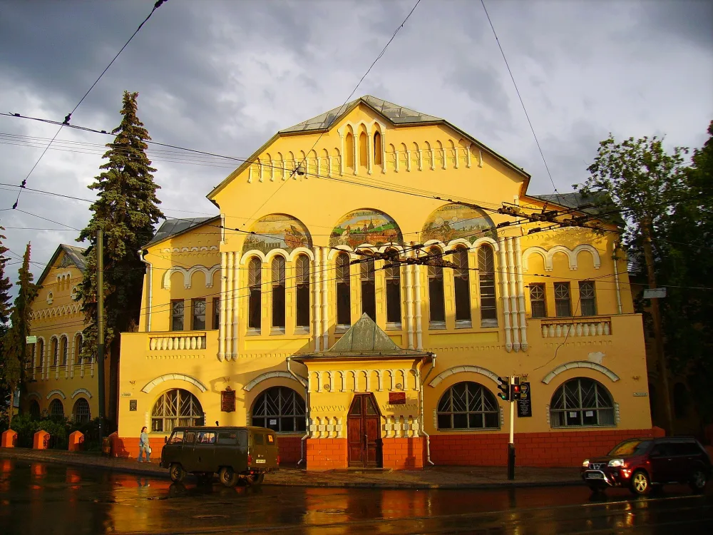 Главный корпус