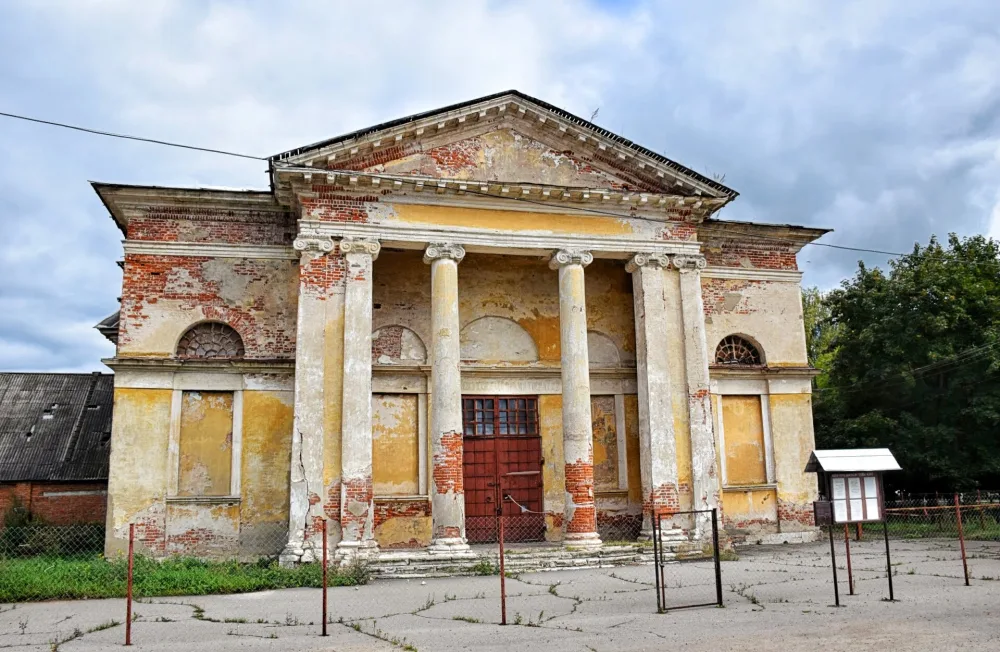 Церковь Воскресения Христова (Петра и Павла)