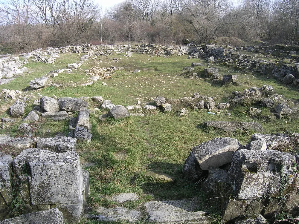 Большая базилика (Мангуп)