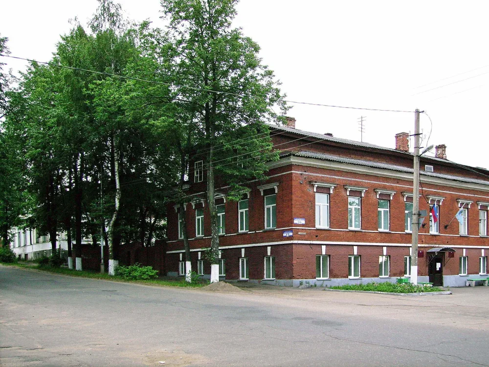 Здание Алексеевской богадельни (Городское училище)