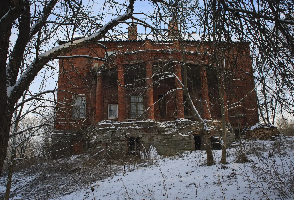 Флигель западный