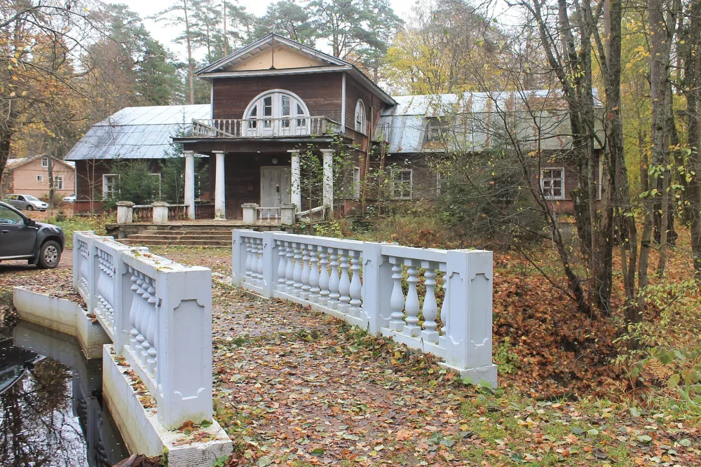Вилла Айнола (с садом)