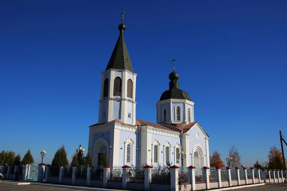 Покровская церковь с интерьером