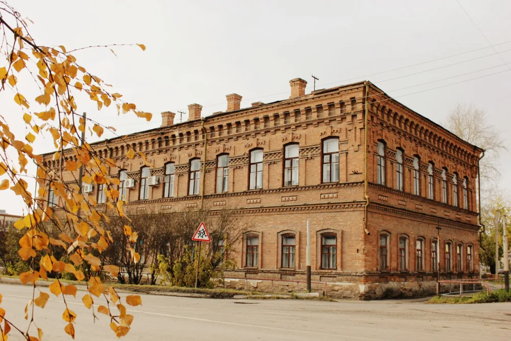 Здание церковно-приходской школы