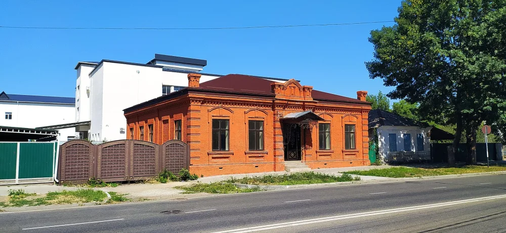 жилой дом на Победы, 33