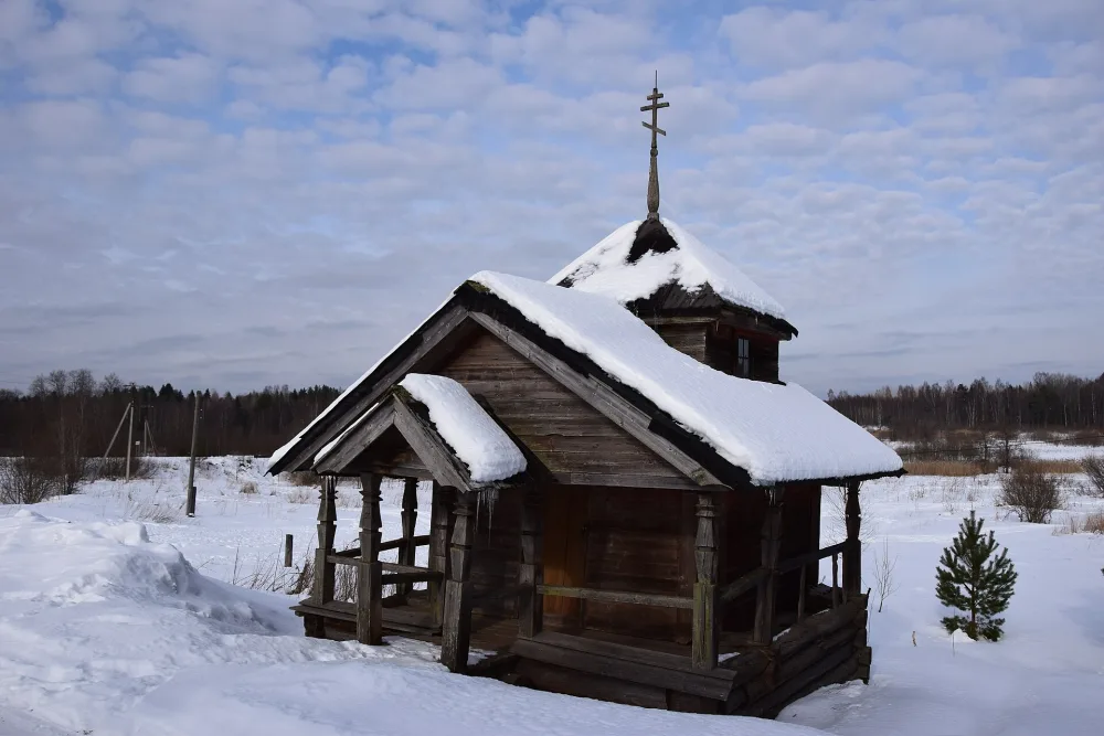 Часовня Флора и Лавра (деревянная)