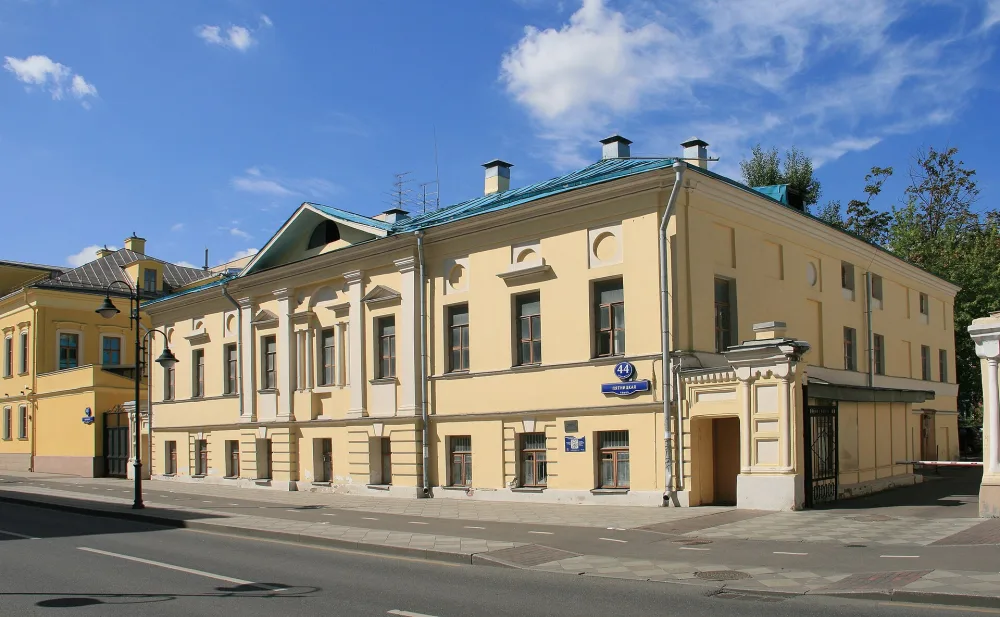 Пятницкая улица 44 стр. 1