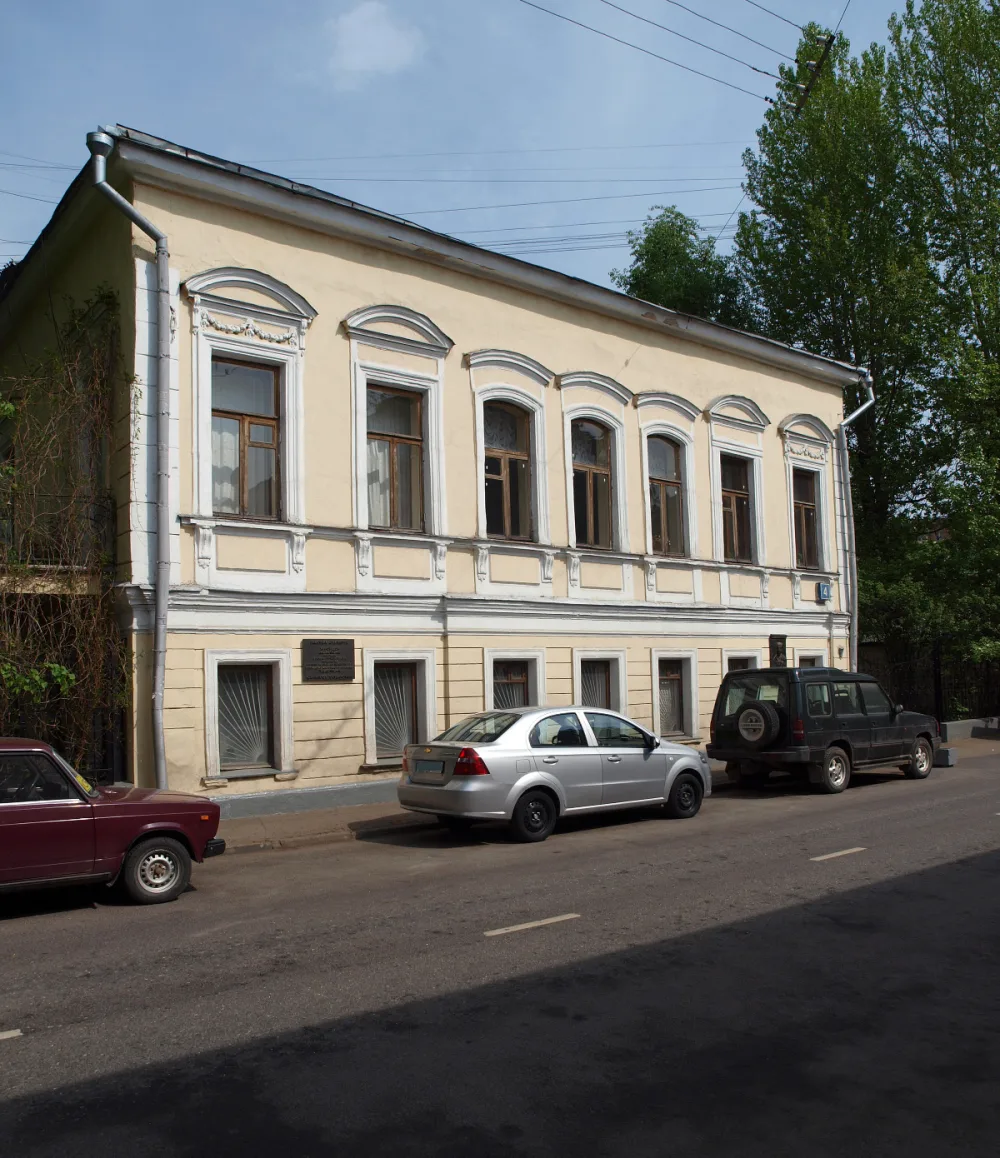 1-й Неопалимовский переулок 4