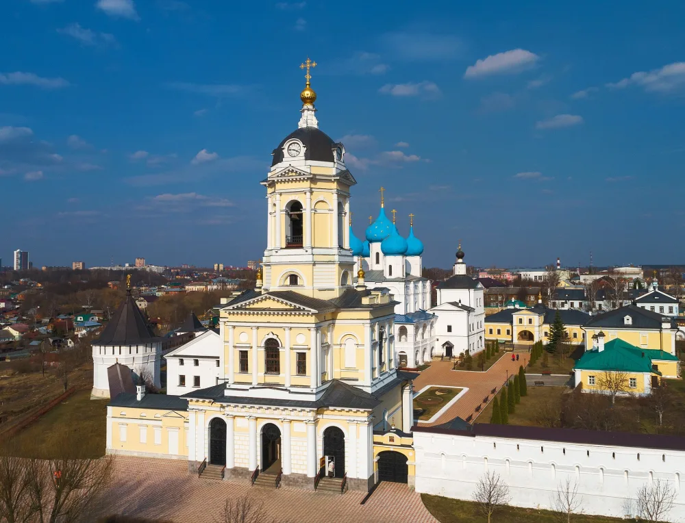 Надвратная колокольня