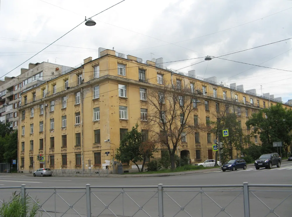Жилой дом акционерного общества «Новый Петербург»