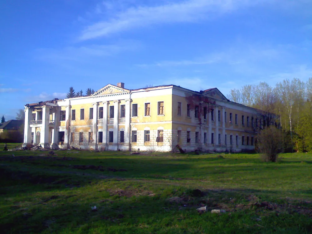 Западный флигель