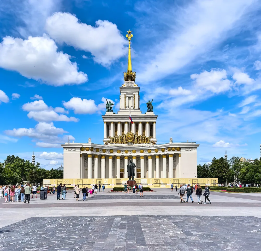 Главный павильон ВДНХ