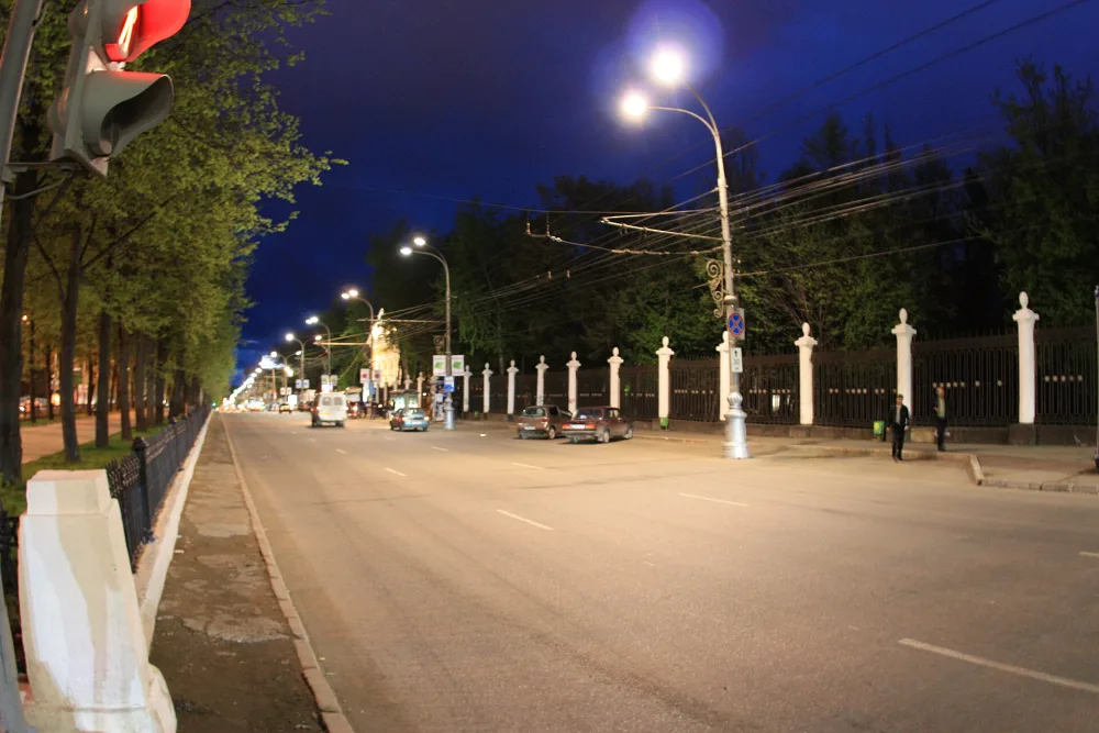 Комсомольский проспект