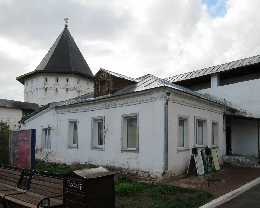 Караульная палатка у северных ворот
