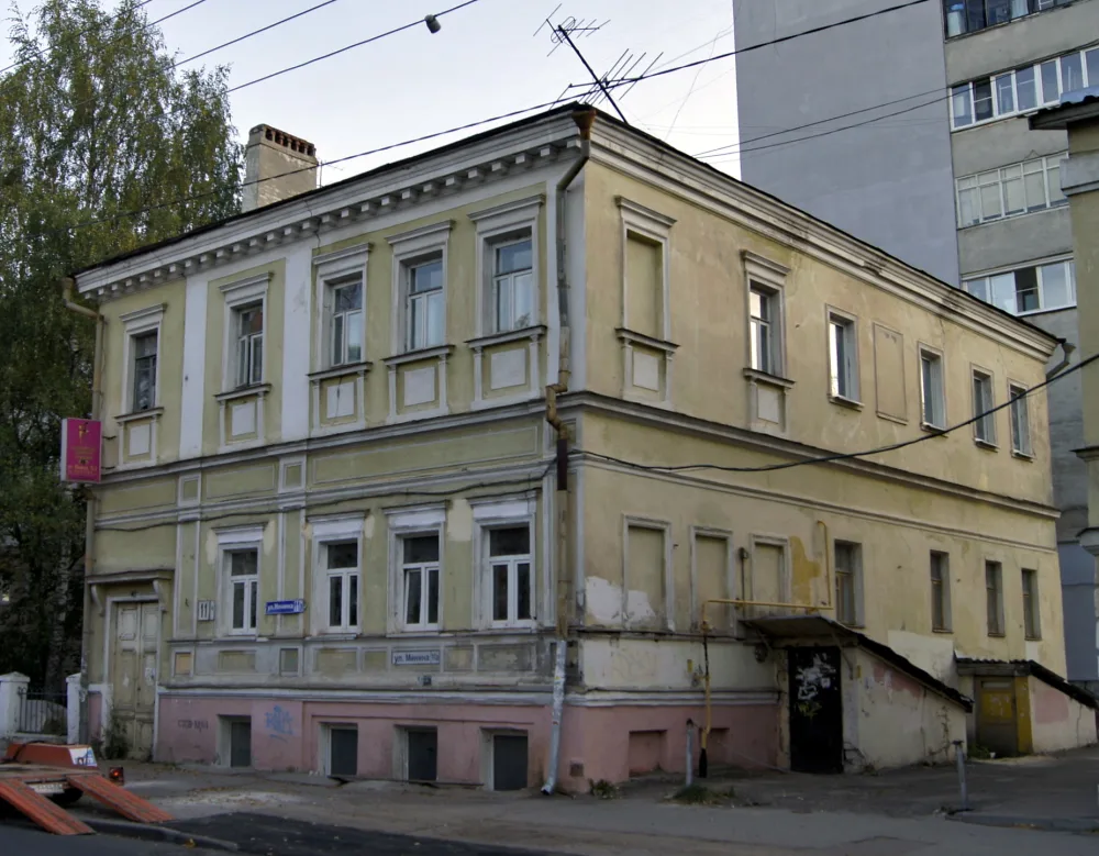 Флигель