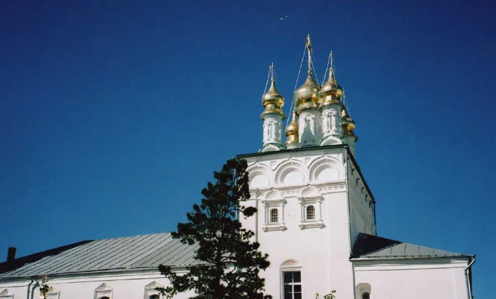 Церковь Успения Пресвятой Богородицы с колокольней