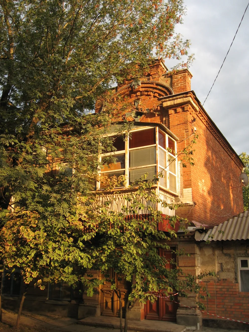 Жилой дом (правый)