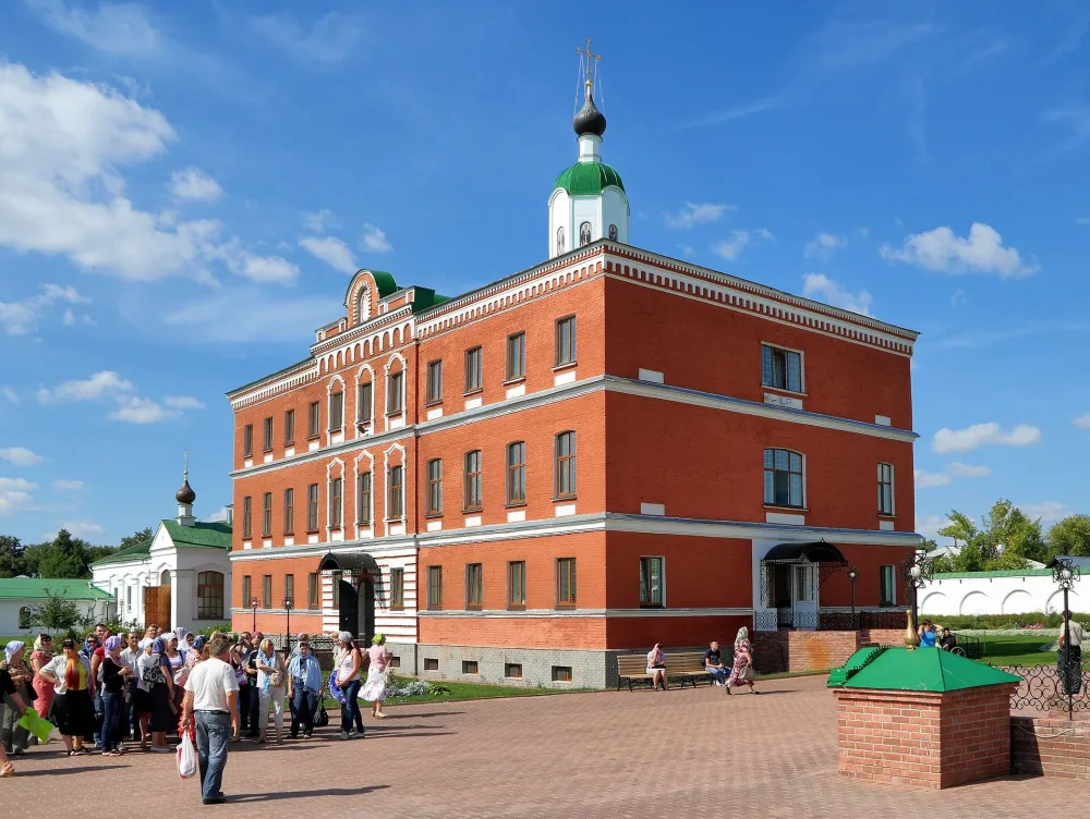 Братский корпус